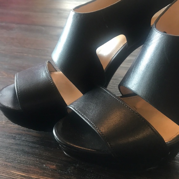 Micheal Kors black, open-toe 4” heels size 10 - Picture 7 of 8